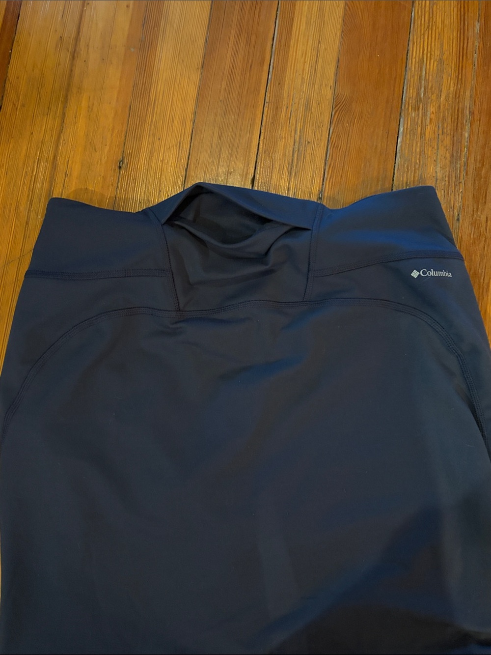 Women's Navy Active Skort with Streamlined Fit - Picture 4 of 7